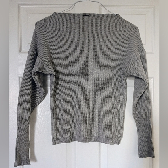 summer & rose Sweaters - Summer & Rose Light Gray Crewneck Sweater Size XL Soft Knit